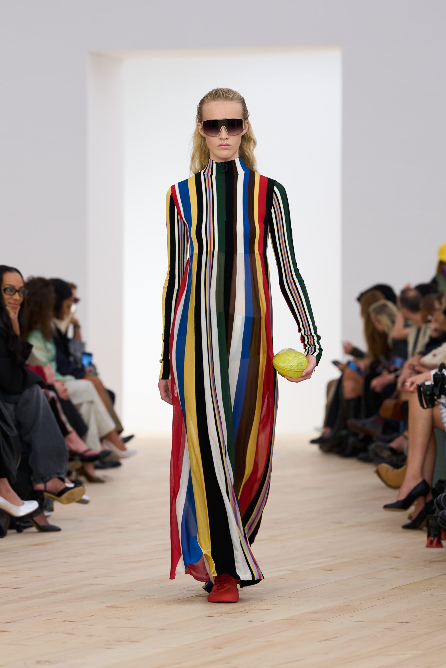 Zamansız Bir Konuşma: Paris Moda Haftası İlkbahar Yaz 2026