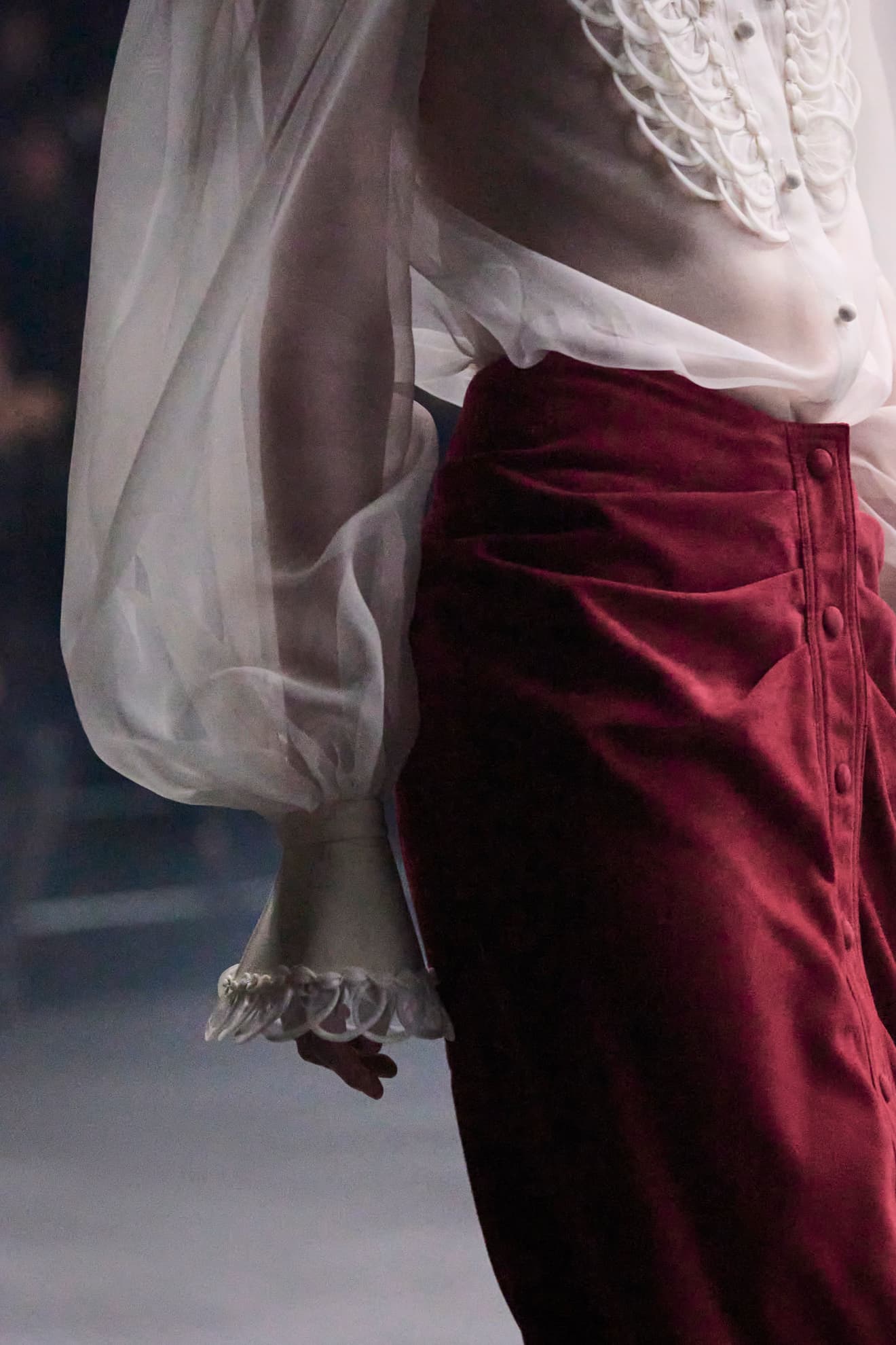 Zamansız Bir Konuşma: Paris Moda Haftası İlkbahar Yaz 2026