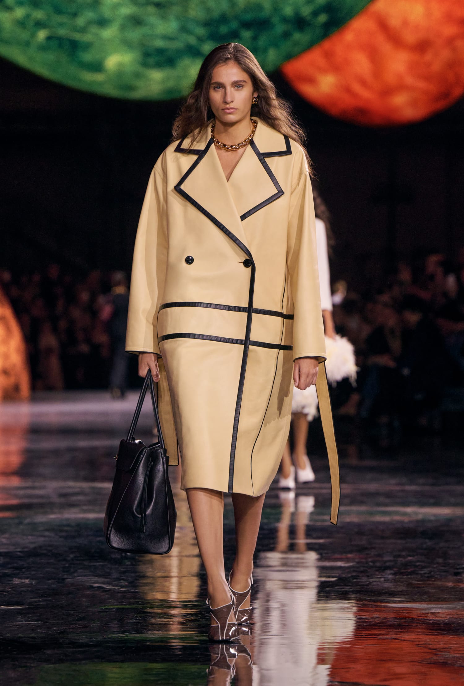 Zamansız Bir Konuşma: Paris Moda Haftası İlkbahar Yaz 2026