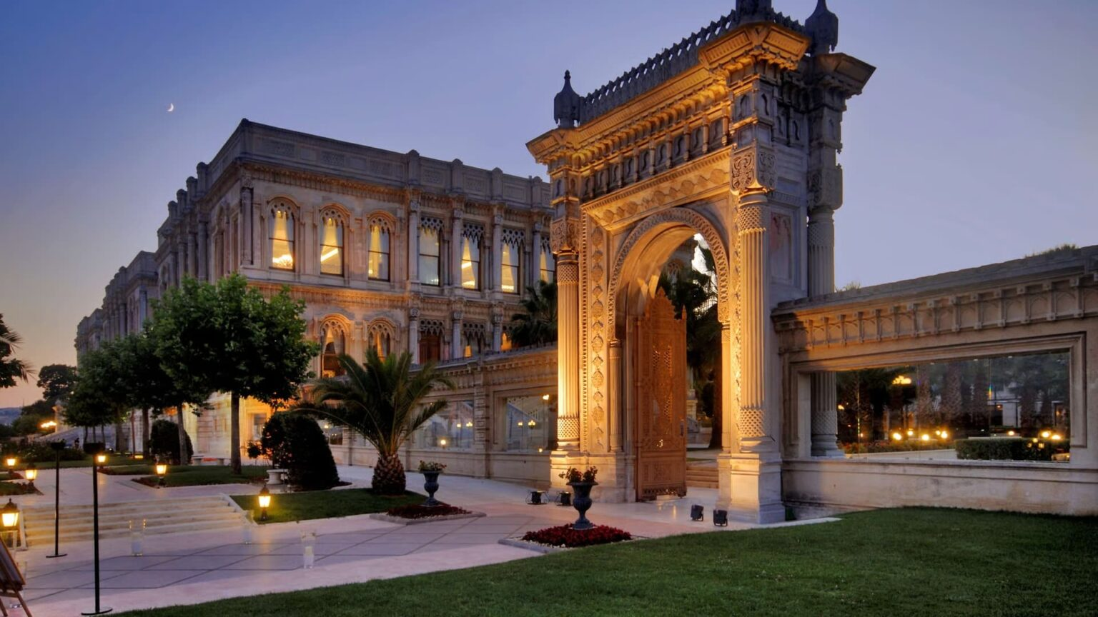 Istanbul Hotels Famous For Their Historic Buildings