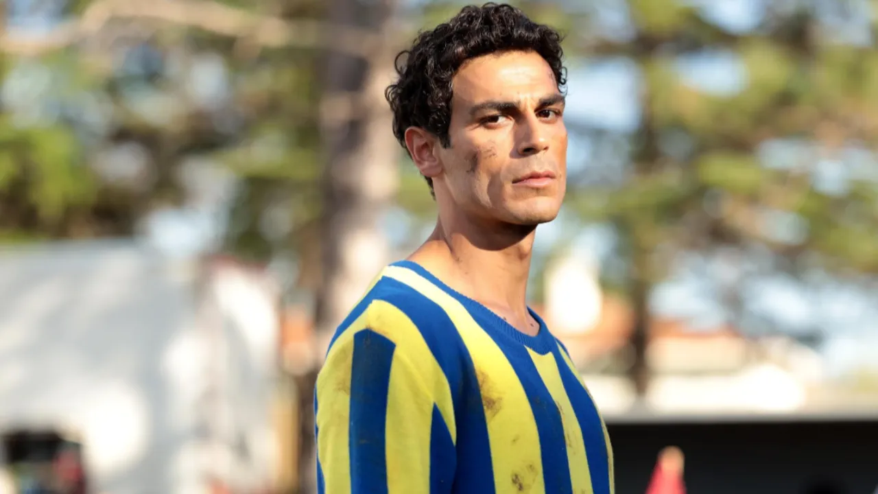 A Legend In Turkish Football: Lefter