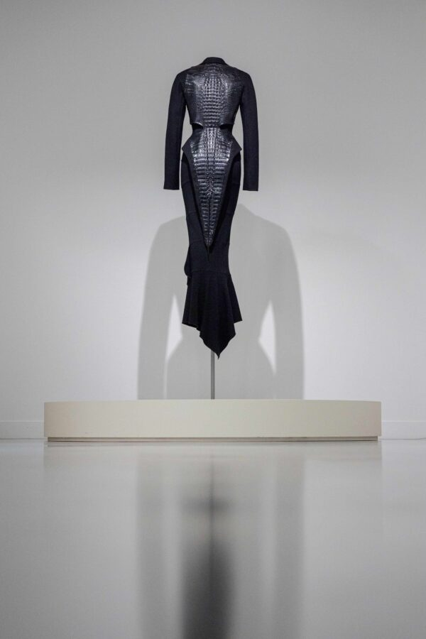 The Designer Who Turns Femininity Into Sculpture: Azzedine Alaïa