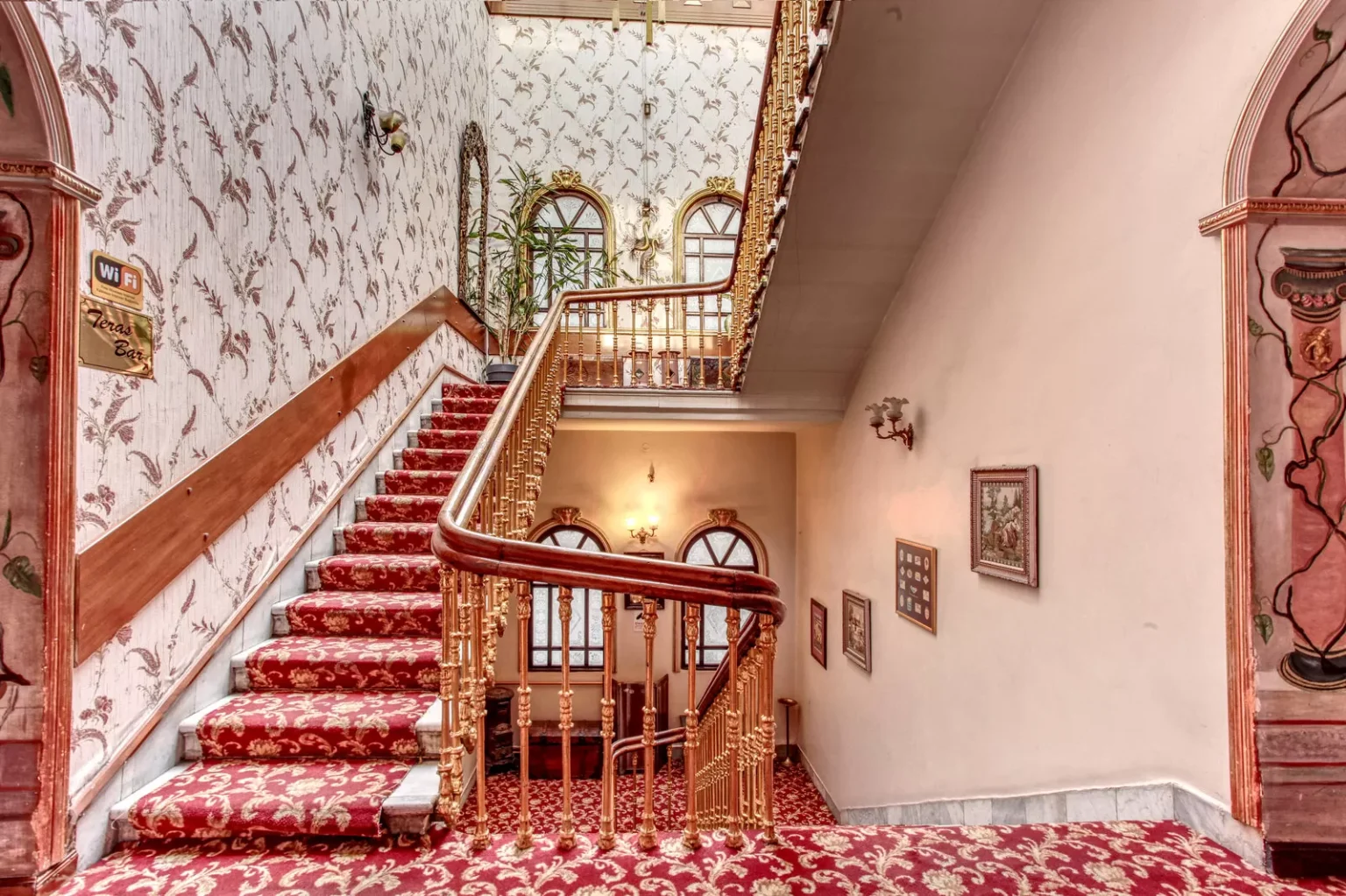 Istanbul Hotels Famous For Their Historic Buildings