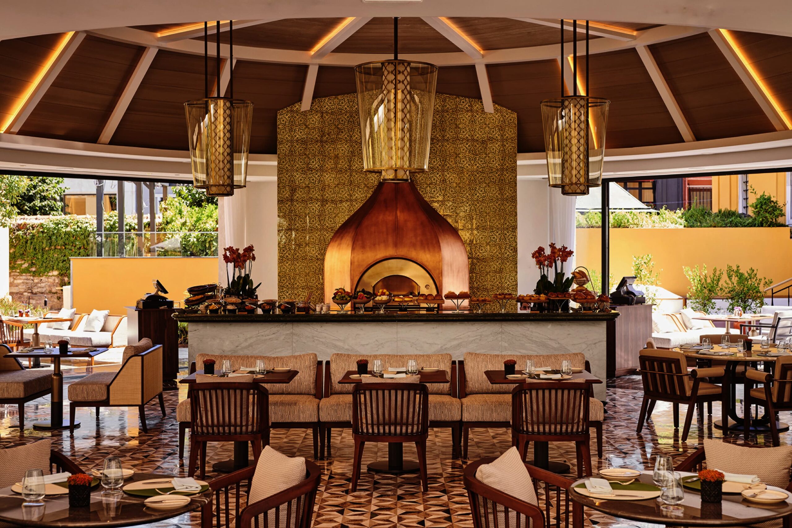 Tarihi Binalarıyla Ünlü İstanbul Otelleri Tarihi Binalarıyla Ünlü İstanbul Otelleri