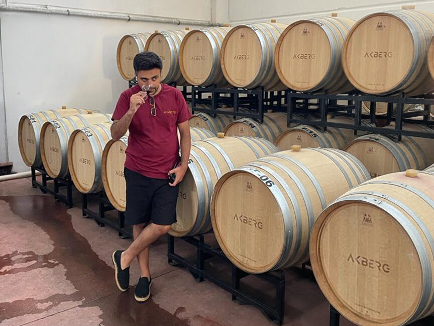 Kendini Tekrar Etmeyen Bir Fikir: Akberg Şarapçılık Kendini Tekrar Etmeyen Bir Fikir: Akberg Şarapçılık