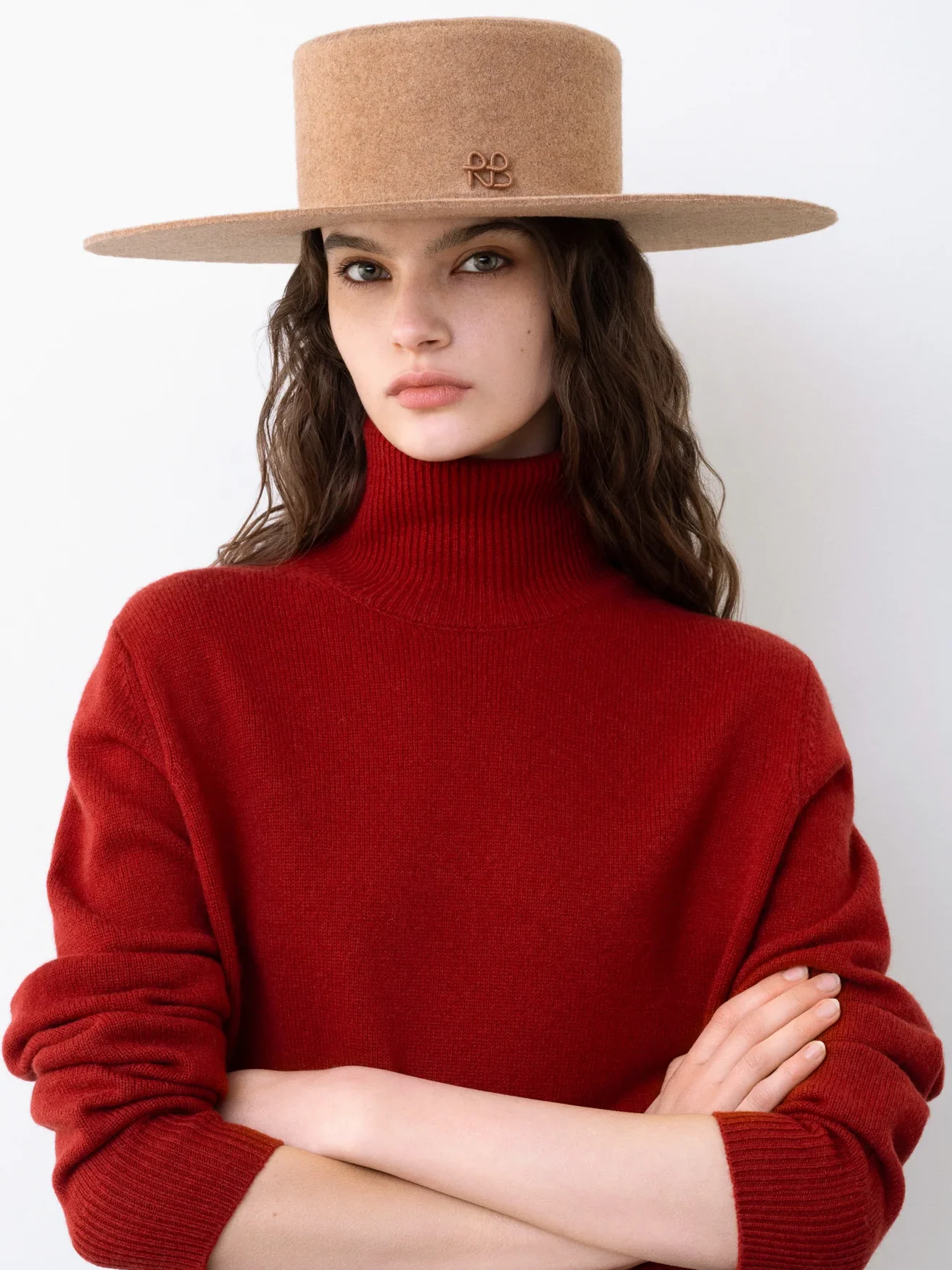 Saatolog Picks: Kış Sezonunun Öne Çıkan Aksesuarları