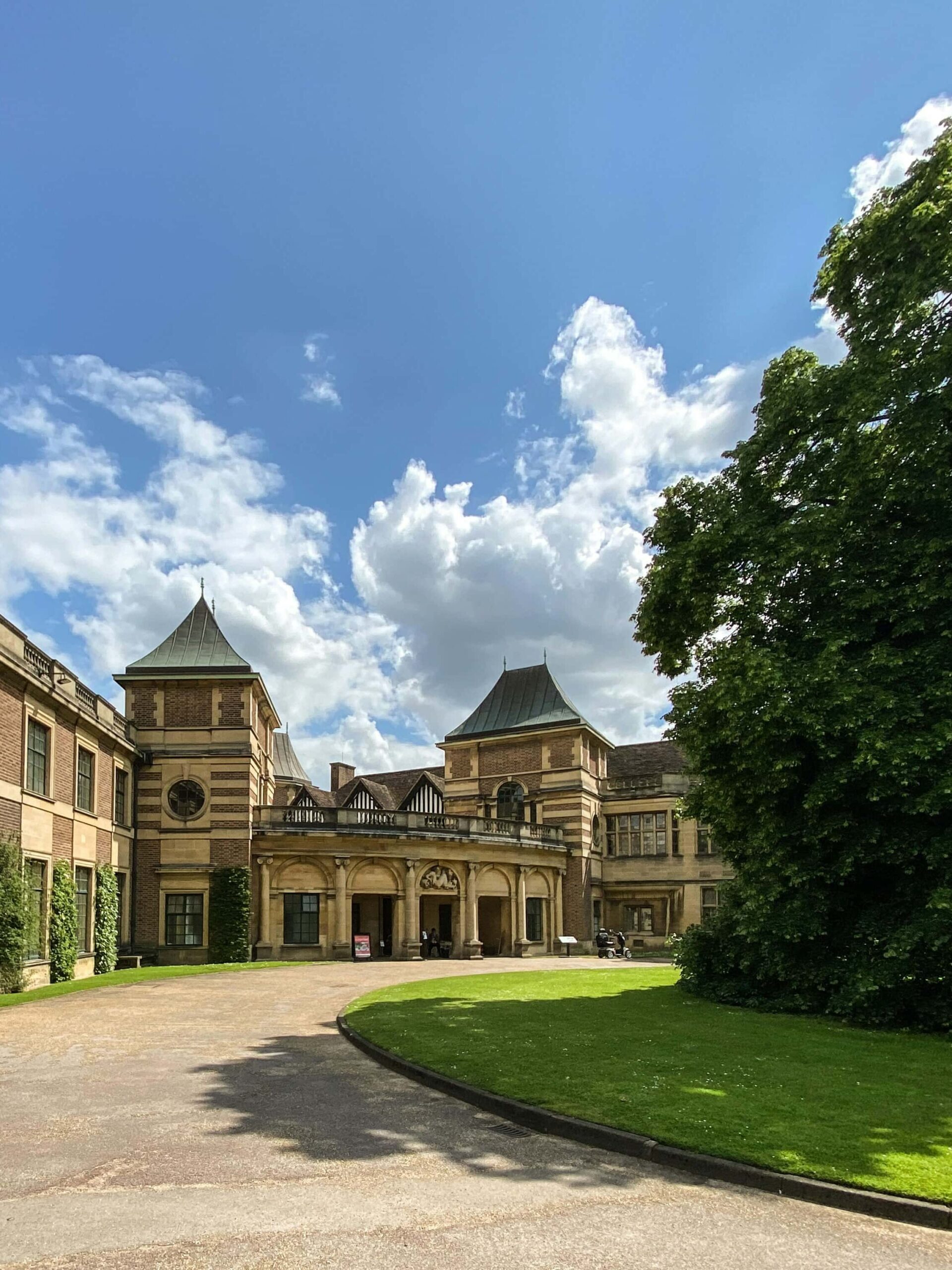 Art Deco: Modernliğin Işıltılı Yüzü 100 Yaşında Art Deco: Modernliğin Işıltılı Yüzü 100 Yaşında