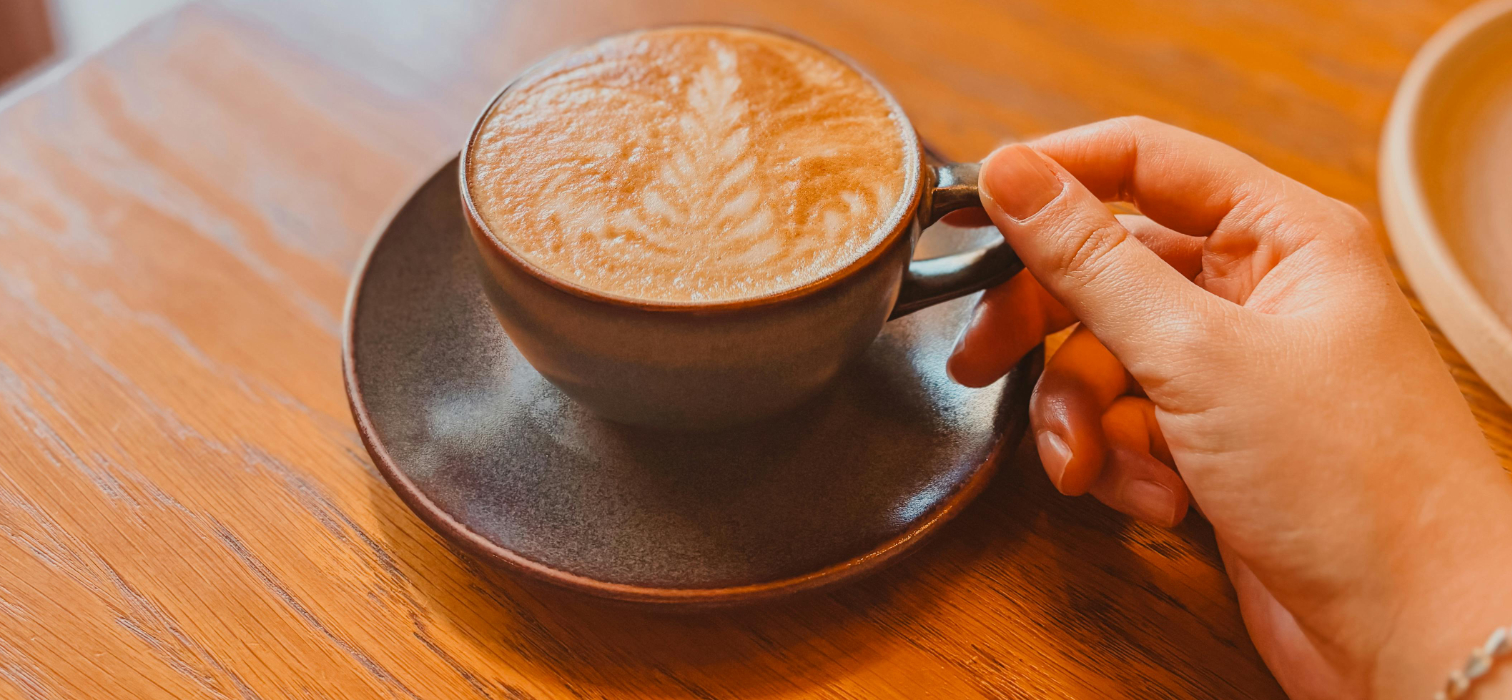 İzmir'in En İyi Kahvecileri: Ege'nin Butik Kahve Rehberi