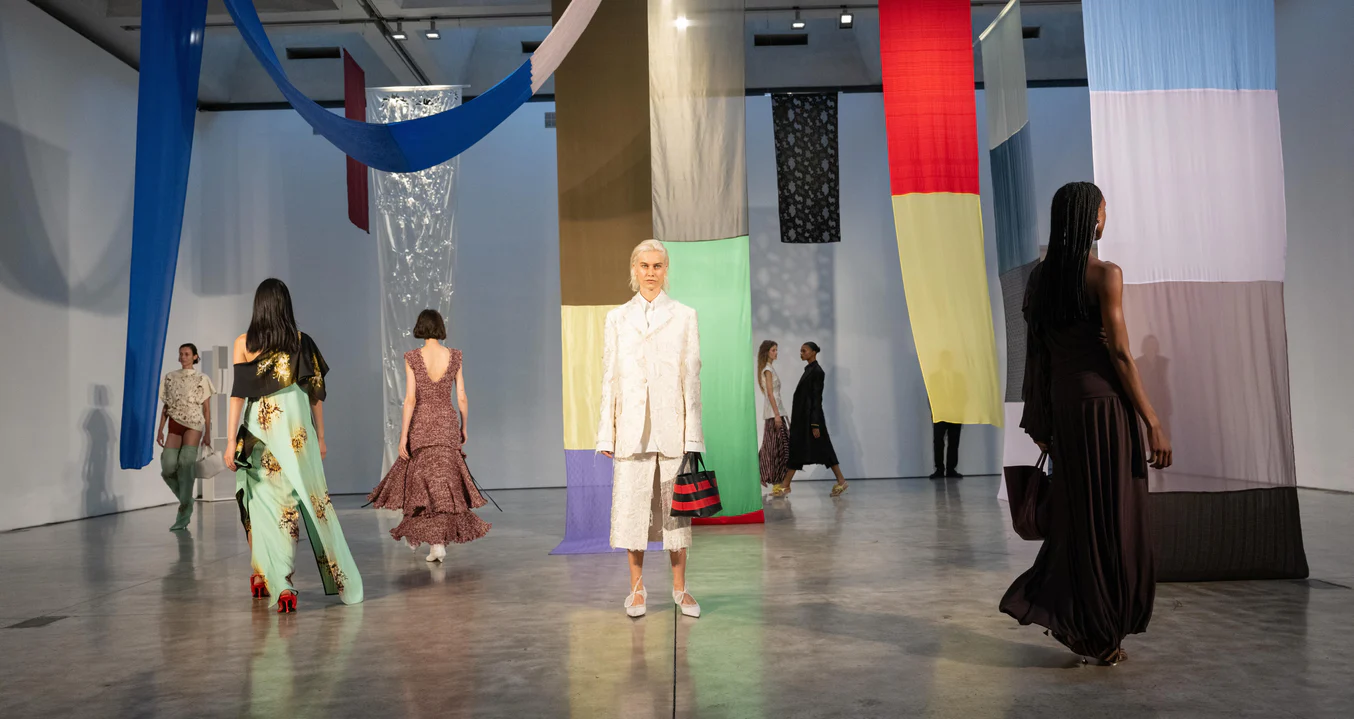 Moda Dünyasında Domino Etkisi Moda Dünyasında Domino Etkisi