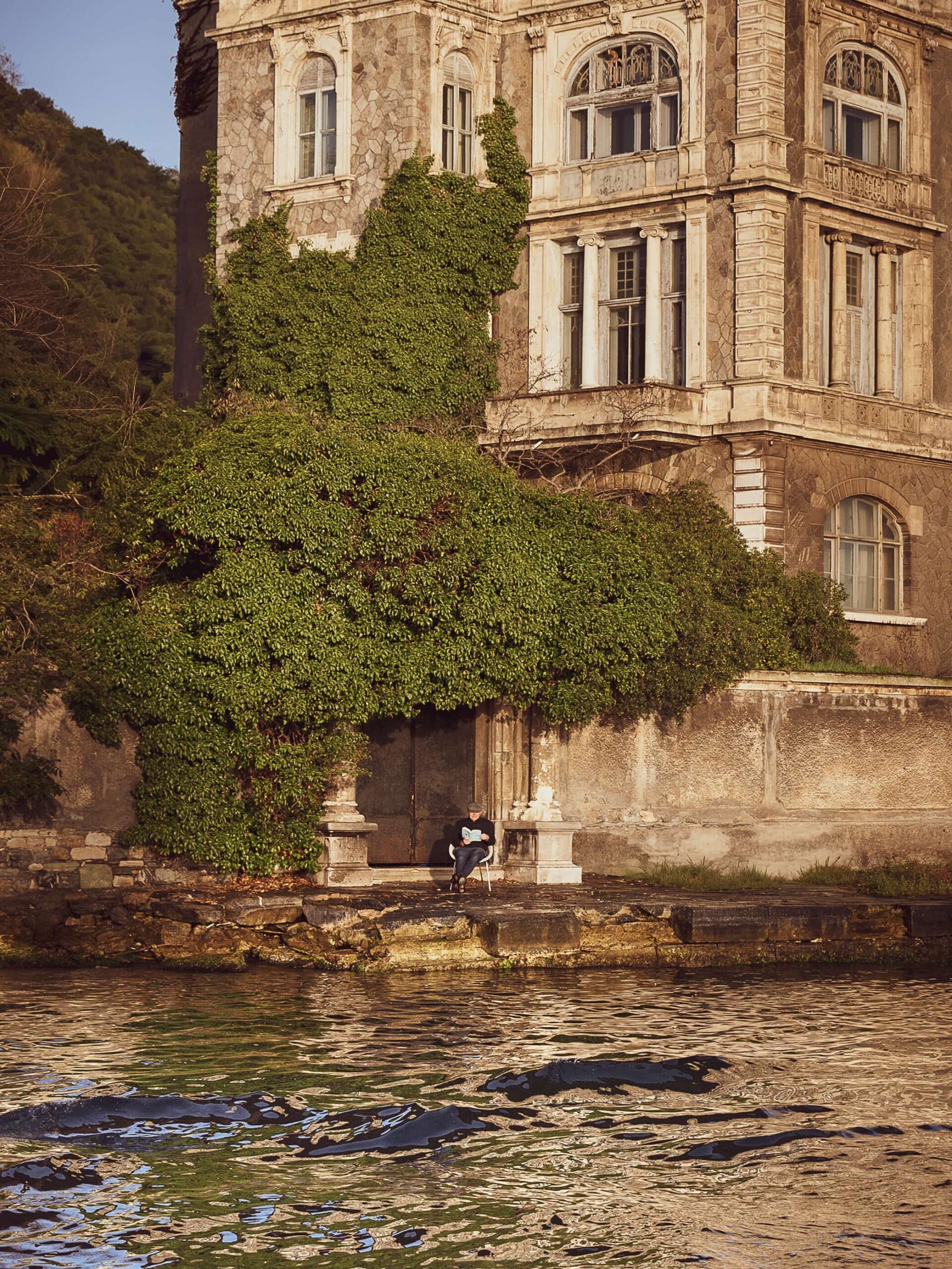 Hatırlamanın Yeşil Patikaları: Rooted: The Garden Within